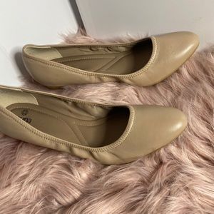 Susina women wedge pump